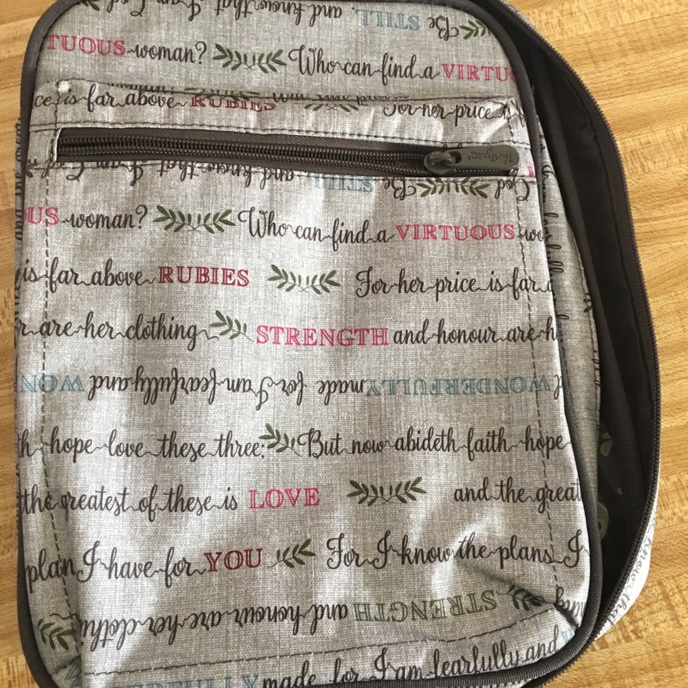 Thirty One Day by Day case (Virtuous Verses)